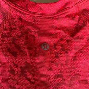 Lululemon Swiftly Tech Size 2 Shirt